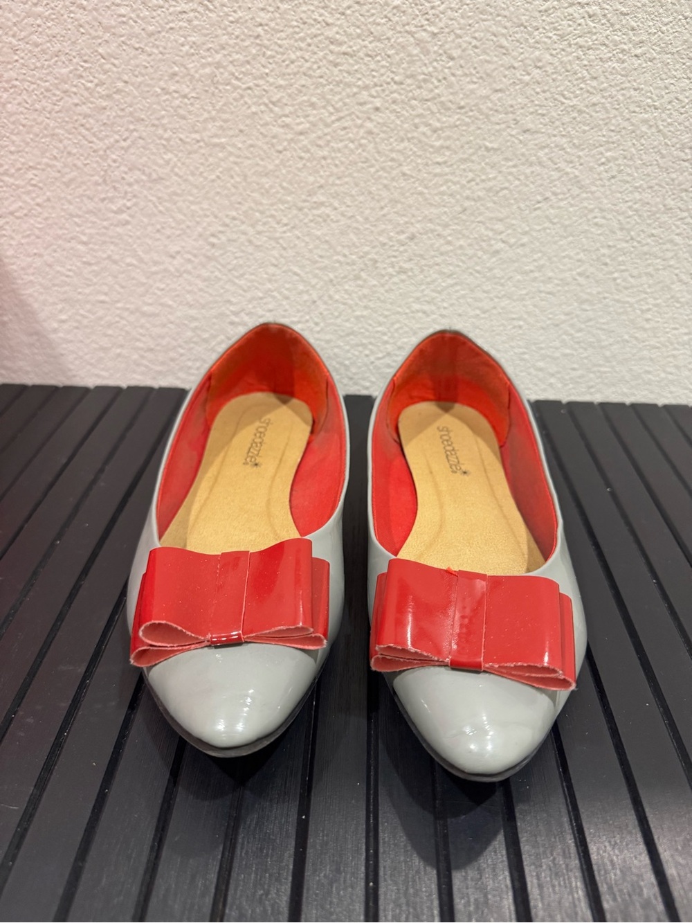 Shoe Dazzle Gray Pointed Flats with Red Bow Accent